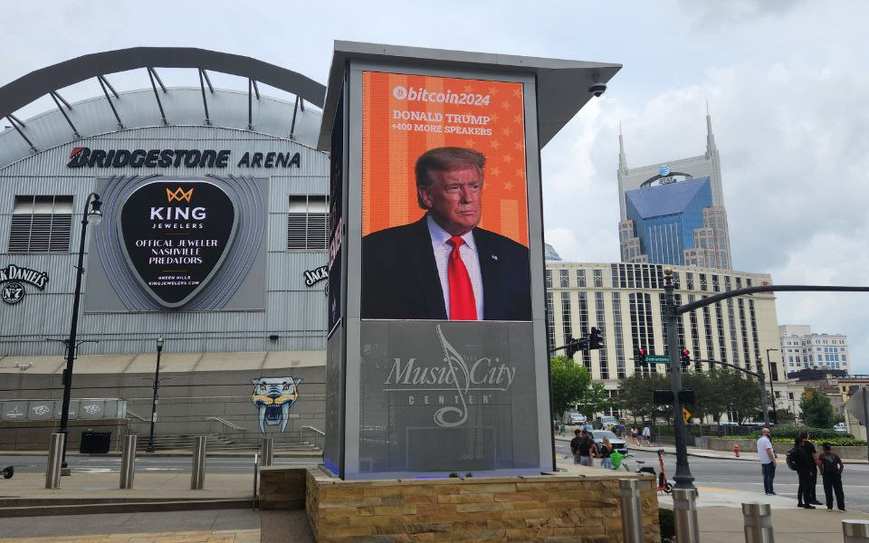 Bitcoin 2024大会首日：特朗普元素遍布会场，牛市气氛浓厚缩略图